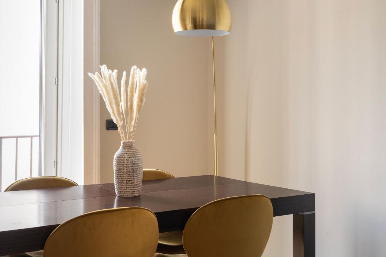 Santa Tecla Living Faravelli 4 Apartment มิลาน ภายนอก รูปภาพ